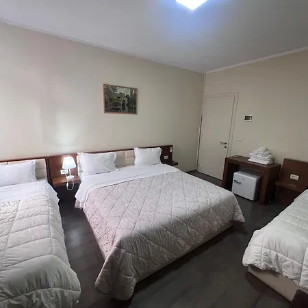 Bobi Hotel 3*
