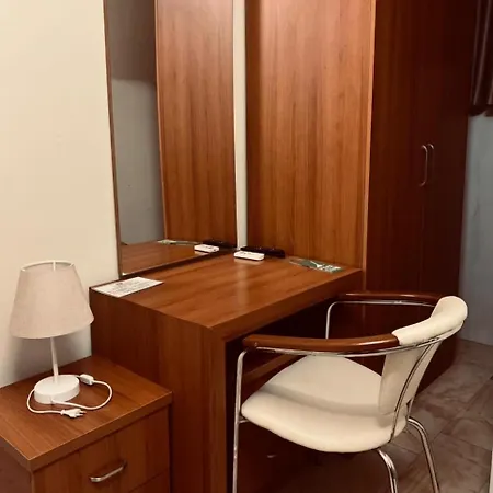 Bobi Hotel 3*